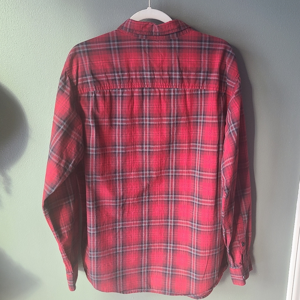 Men's Columbia Out and Back Button Down Shirt, Size Large - Picture 4 of 4
